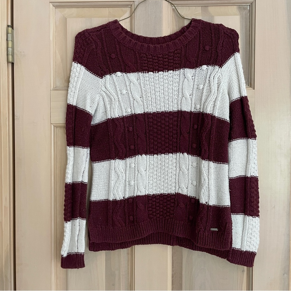 Women’s Small Hollister Sweater Sweat Shirt Red and White Size Small